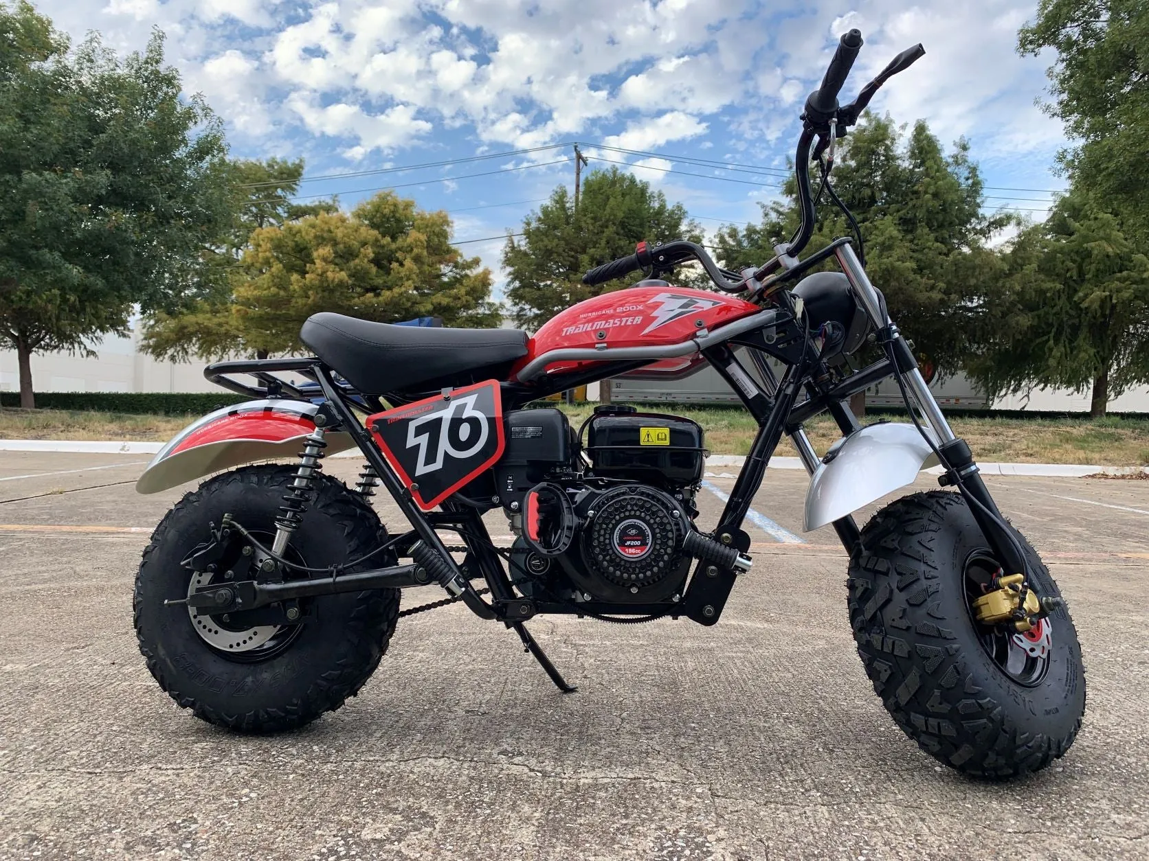 Trailmaster Mini Bike MB200X Hurricane  ALL NEW WITH FRONT AND REAR BRAKES, 196cc engine